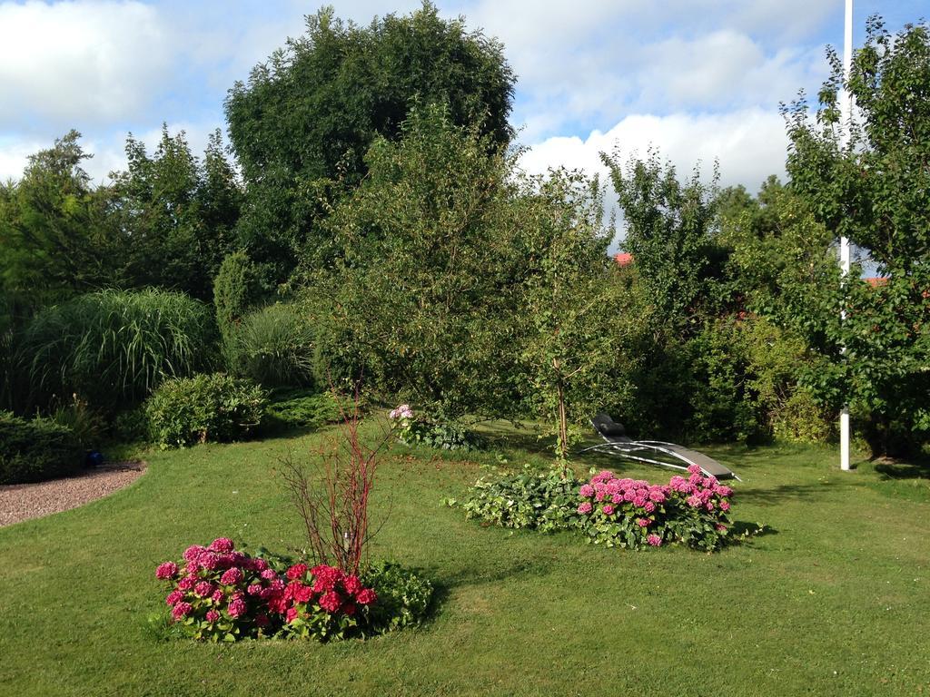 Solrosen I Simrishamn - Oesterlen Esterno foto
